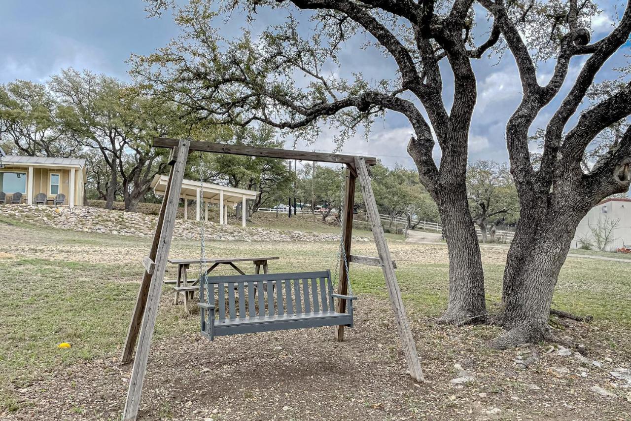 Grand River Retreat Wimberley Eksteriør bilde